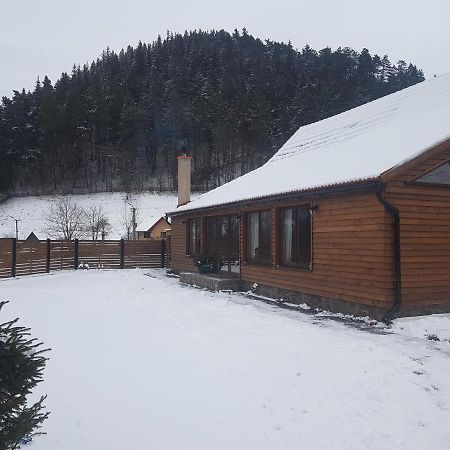 Bed and Breakfast Sura Lu' Vasile. Crivina  Zewnętrze zdjęcie