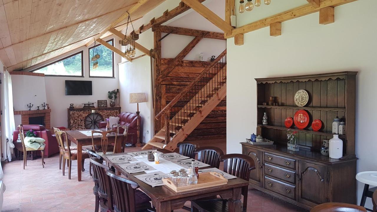 Bed and Breakfast Sura Lu' Vasile. Crivina  Zewnętrze zdjęcie