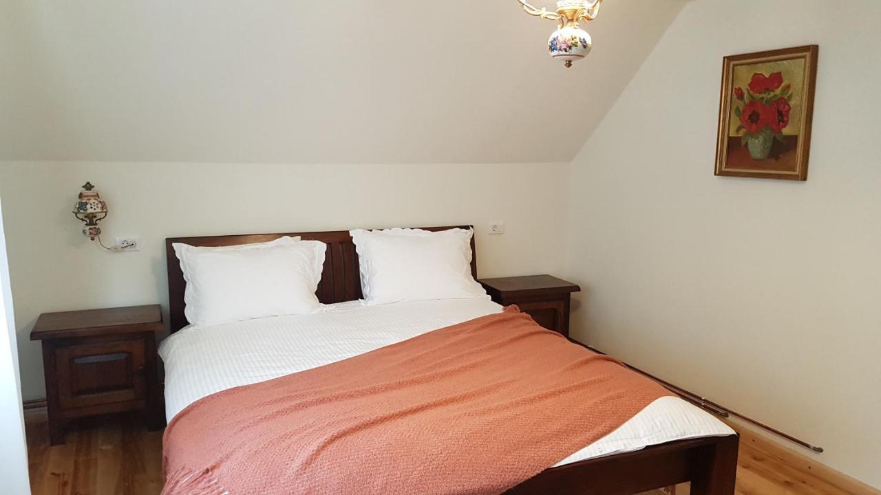 Bed and Breakfast Sura Lu' Vasile. Crivina  Zewnętrze zdjęcie