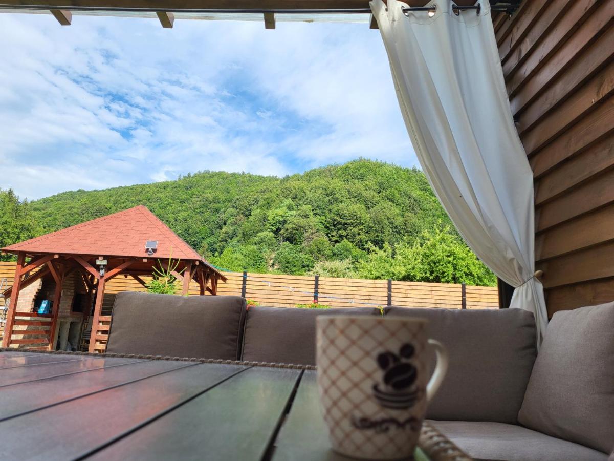 Bed and Breakfast Sura Lu' Vasile. Crivina  Zewnętrze zdjęcie