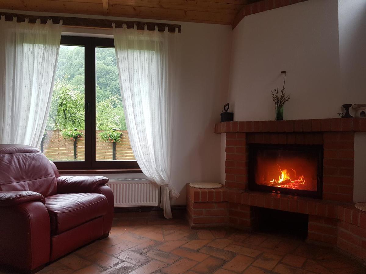 Bed and Breakfast Sura Lu' Vasile. Crivina  Zewnętrze zdjęcie